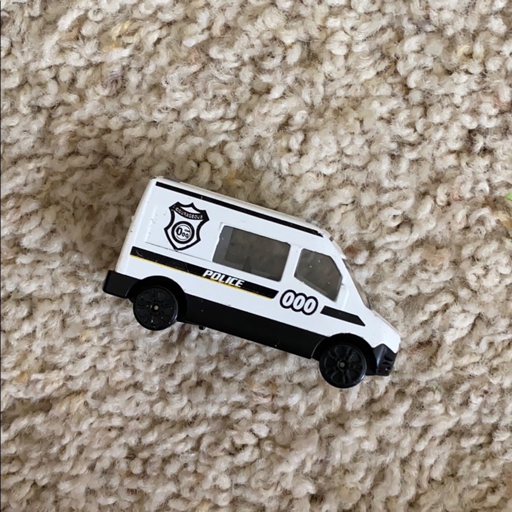 Toys - Picture 7 of 8